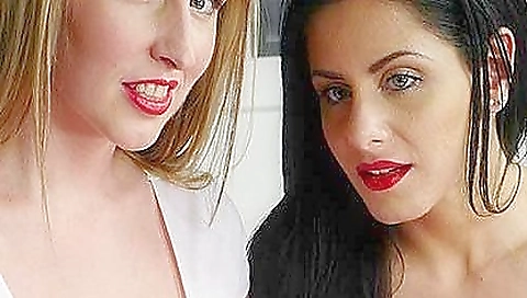 Sexyo daniela mermaid my pussy at home