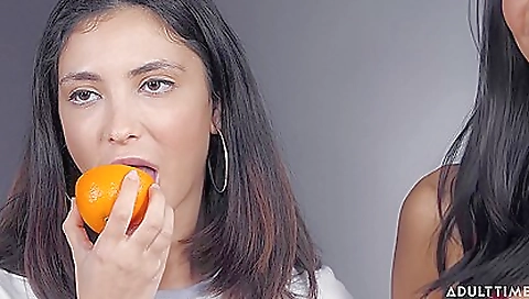 Two lesbian sex and the best friends